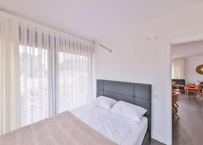 Villa Ilyada - Private For 8 Guests -